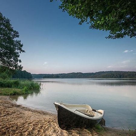 Pensjonat Nad Jeziorem Lakeside Brodnica Dolna Exterior photo